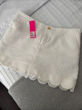Lilly Pulitzer White Skort with Hot Pink Labels and Gold Button